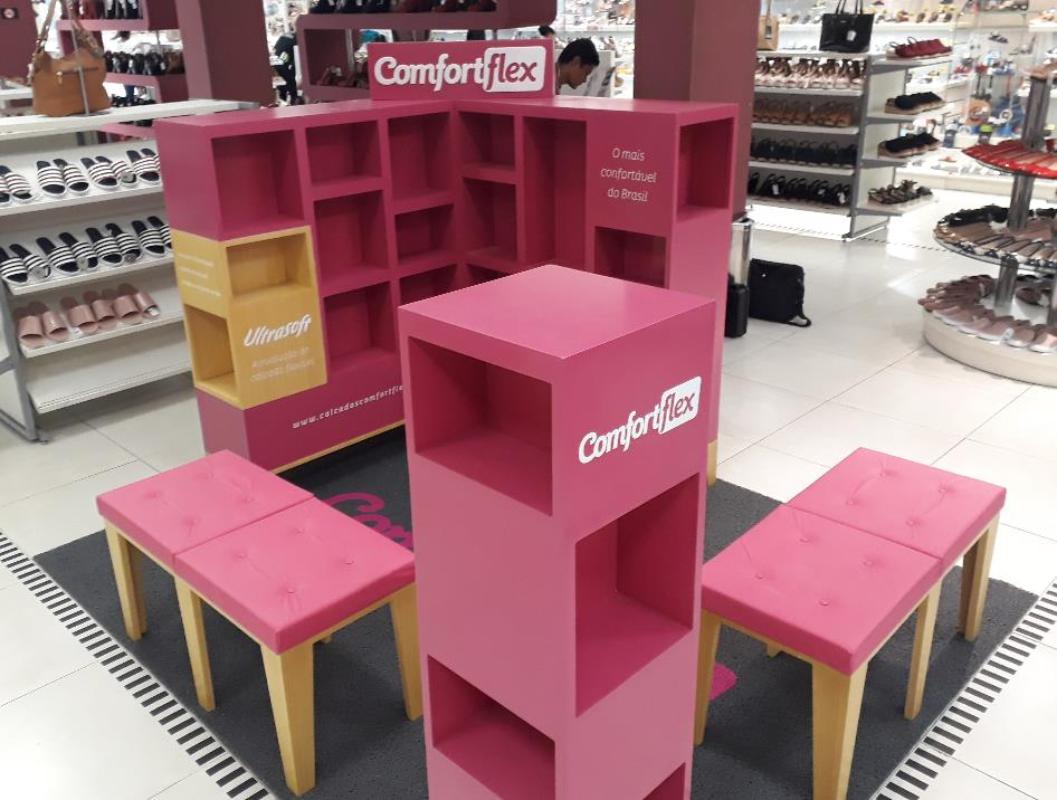 Mobiliário Comfortflex produzido e instalado